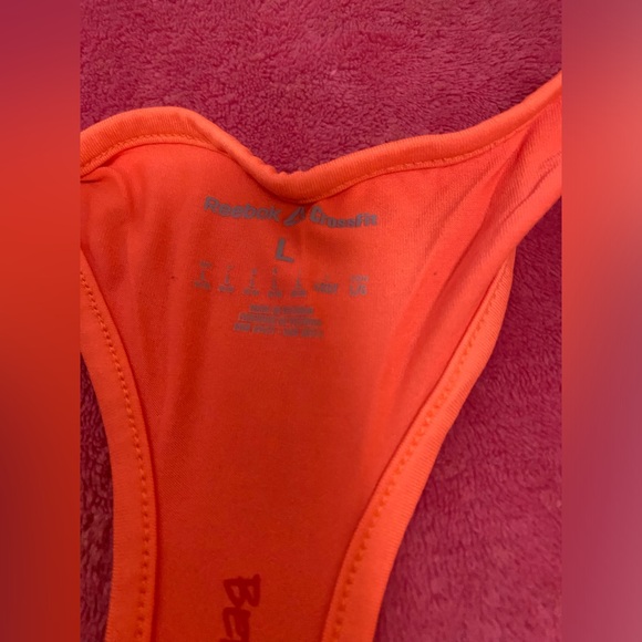 Sport T-shirt, size L - Picture 2 of 3